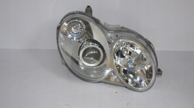A2098200861 MERCEDES Фара правая купить в Каменское