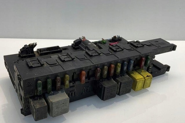 A2115453401 MERCEDES Блок управления сигналами SAM купить в Павлоград