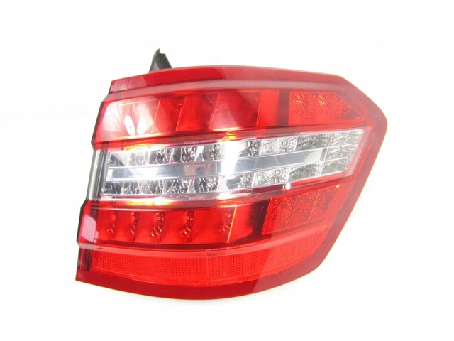 A2128204064 MERCEDES Фонарь задний правый внешний купить в Одесса