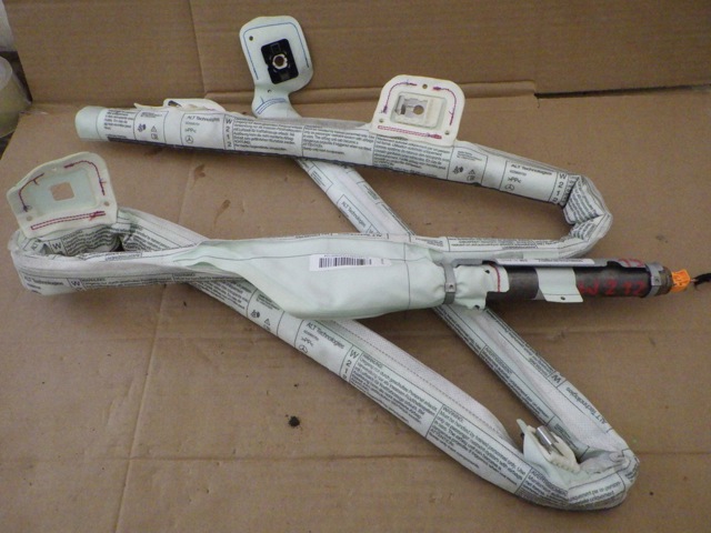 Левая шторка безопасности A2128604102 MERCEDES