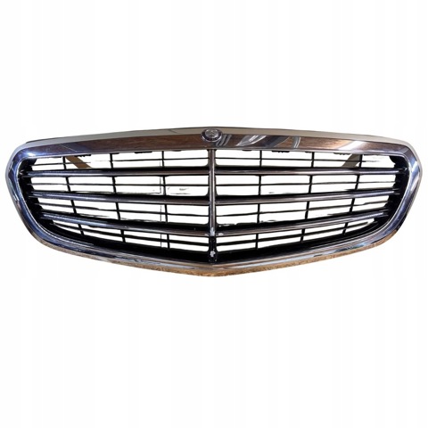MERCEDES A2128801483 Решетка радиатора в наличии Хмельницкий