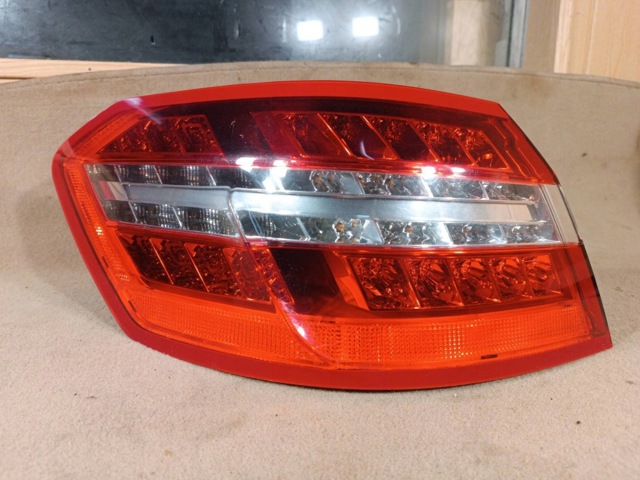 MERCEDES 2129067001 в наличии Каменское