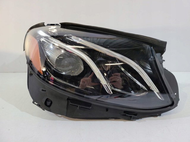 MERCEDES A2139067001 Фара правая в наличии Запорожье