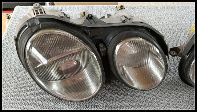 MERCEDES A2158200261 Фара правая в наличии Кривой Рог