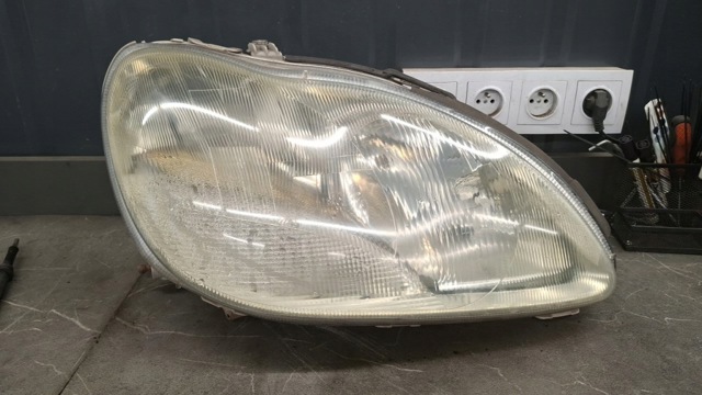 Фара правая A2208200861 MERCEDES