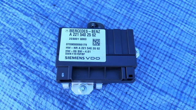 MERCEDES 2215402562 в наличии Чернигов