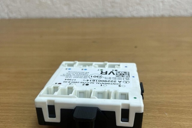 Блок комфорта передней двери A2229001614 MERCEDES