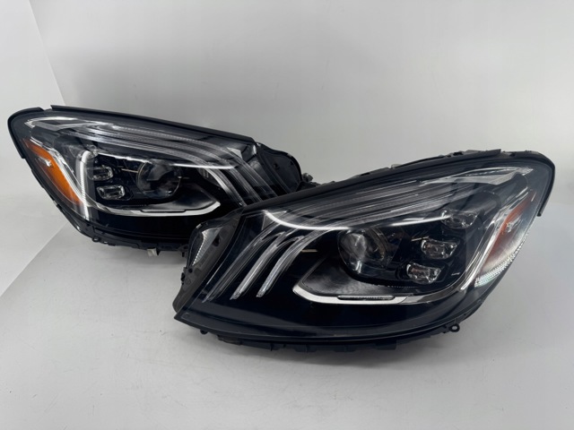 A2229068003 MERCEDES Фара правая купить в Ровно