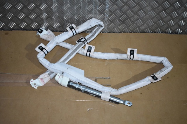 MERCEDES A2238606302 Шторка боковая, левая в наличии Львов