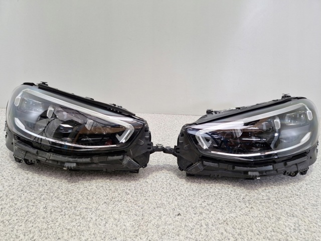MERCEDES 2239061204 Правая фара в наличии Ирпень