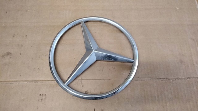 2538882300 MERCEDES Решетка радиатора купить в Винница