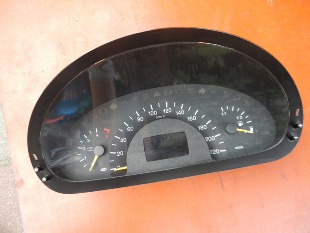 Приборная доска A6394462921 MERCEDES