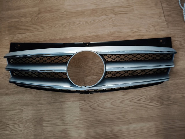 A6398800083 MERCEDES Решетка радиатора купить в Черкассы