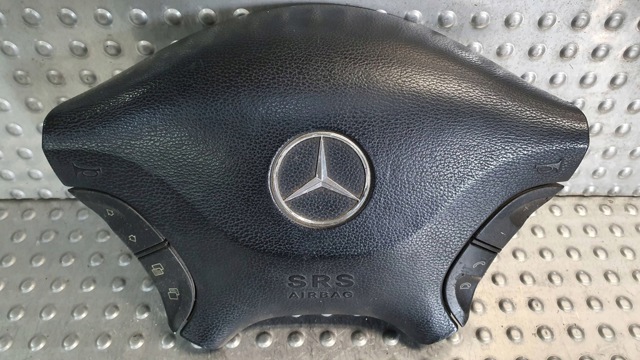 Подушка безопасности водителя A9068601302 MERCEDES