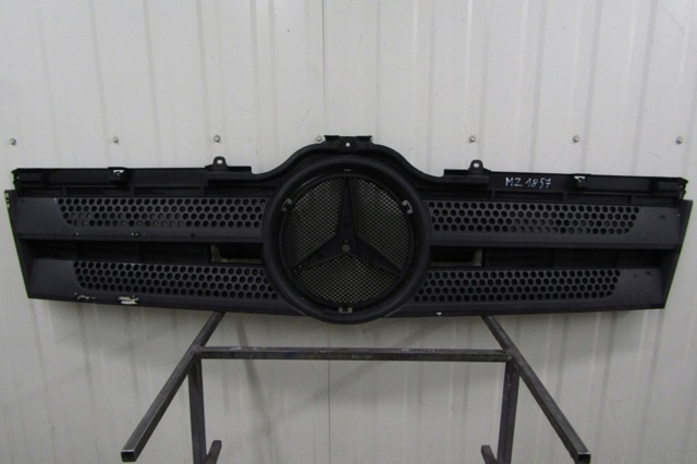 9607511018 MERCEDES Решетка радиатора купить в Житомир