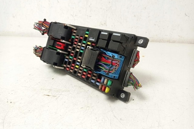 AH2214F041BG LAND ROVER купить в Одесса