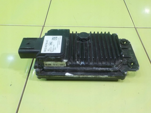 BH329G768AD LAND ROVER купить в Черновцы