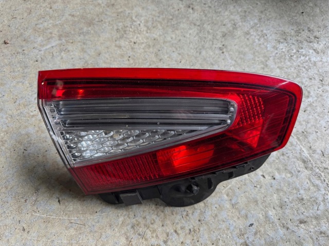 FORD BS7113A603BC Фонарь задний правый внутренний в наличии Черкассы