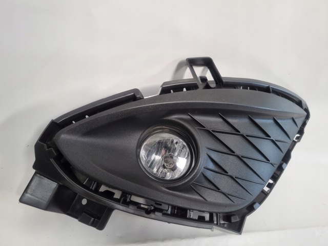 MAZDA C51551690 Фара противотуманная левая в наличии Черновцы