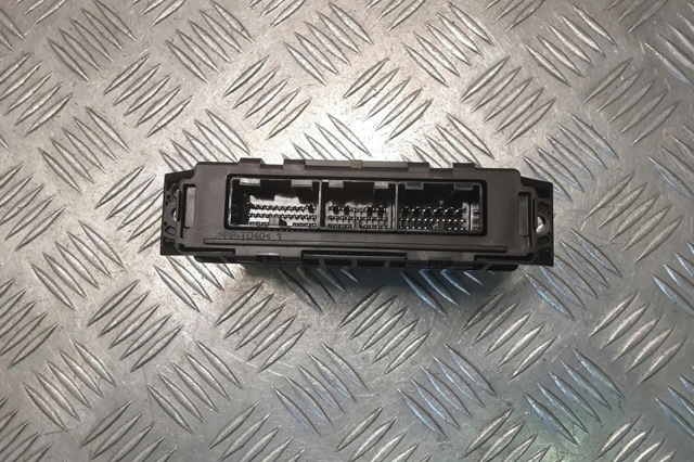LAND ROVER CPLA18D493AE в наличии Чернигов