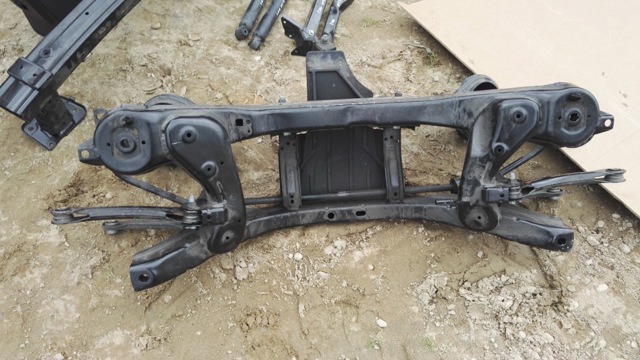 FORD CV615K067AAB Балка задней подвески (подрамник) в наличии Украина