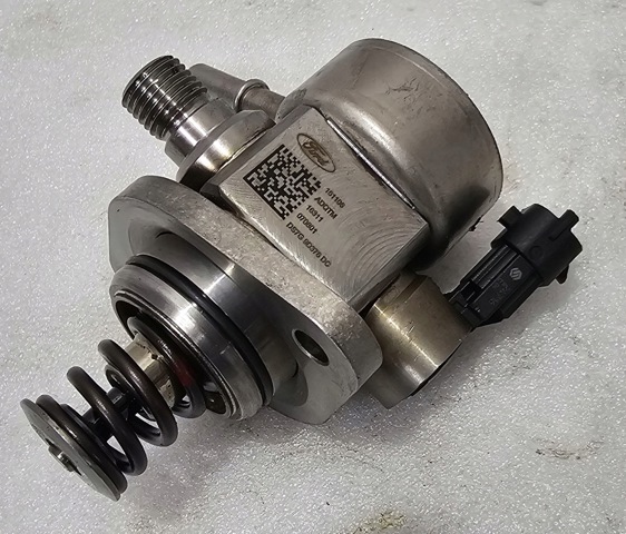 Насос топливный высокого давления (ТНВД) DS7G9D376DC FORD