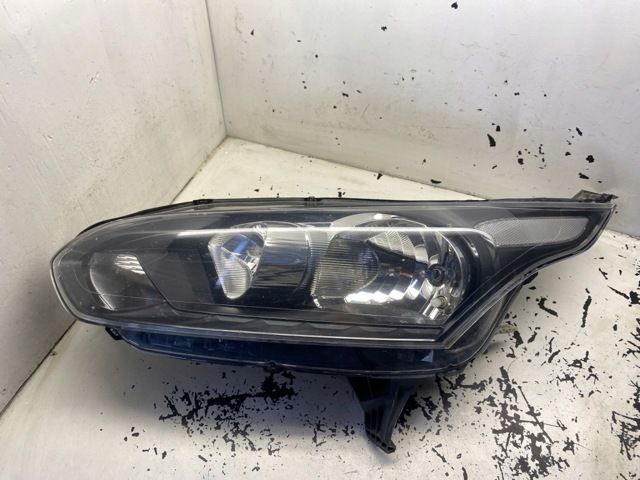 FORD DT1113W030DC Левая фара в наличии Винница