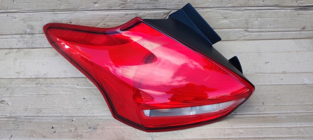 Задний левый стоп F1EB13405BE FORD