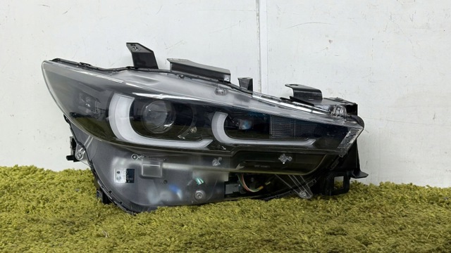 Правая блок фара KSD651030 MAZDA