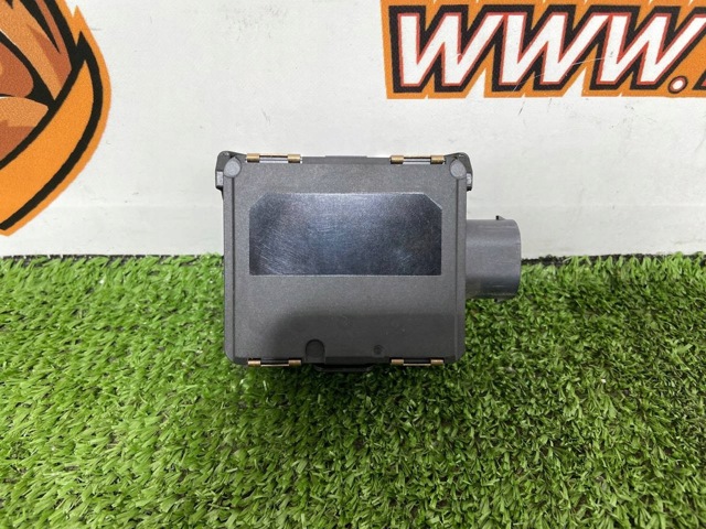 LAND ROVER LR152351 в наличии Чернигов