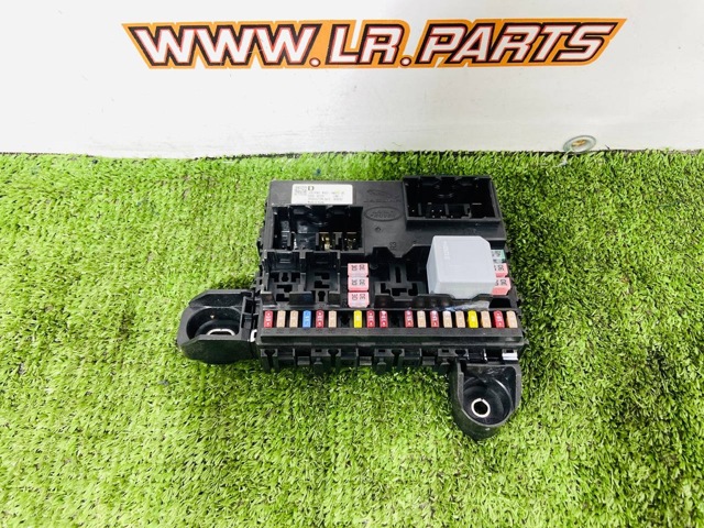 LAND ROVER LR153001 в наличии Винница