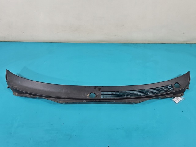 MR109226 MITSUBISHI Водосток лобового стекла, жабо купить в Запорожье