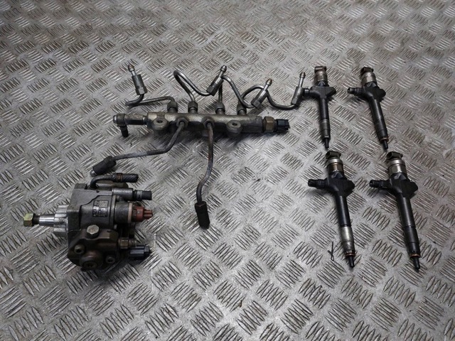 Клапанная форсунка RF7J13H50 MAZDA
