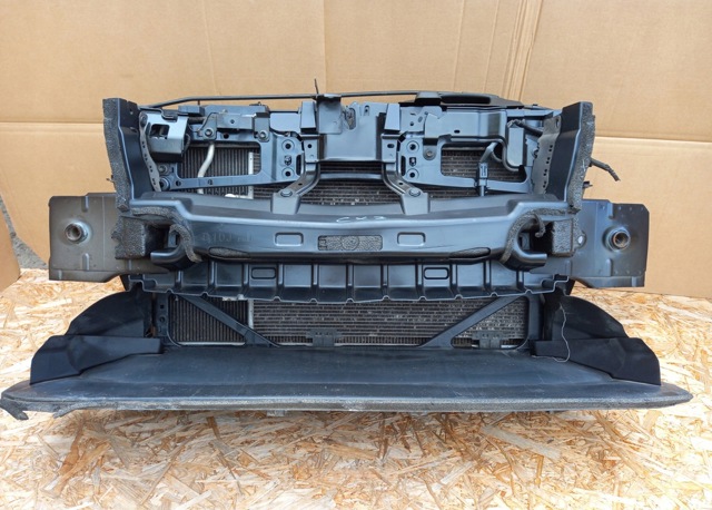 MAZDA S55215200D Радиатор охлаждения двигателя в наличии Каменское
