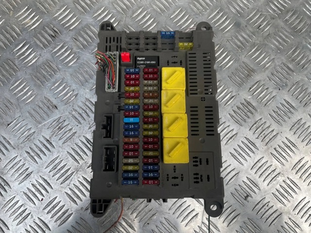 LAND ROVER YWC000493 Блок комфорта в наличии Полтава