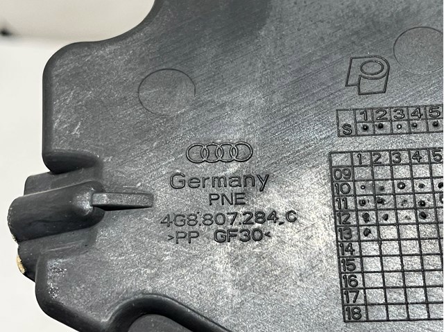 VAG 4G8807284C Направляющая переднего бампера правая в наличии Хмельницкий