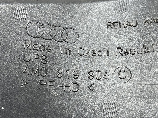 4M0819804C VAG Воздуховод (распределитель воздуха под "торпедо") правый купить в Ужгород