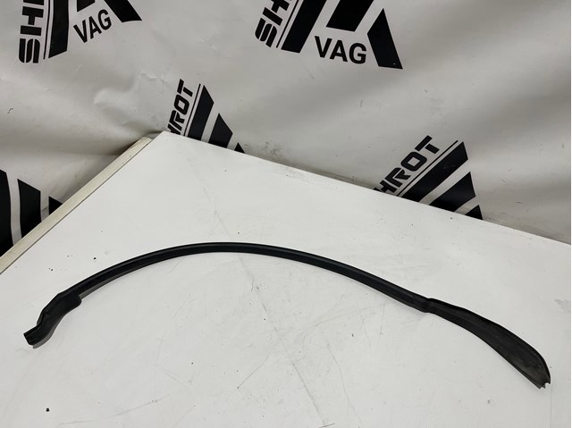 VAG 4M0839717D в наличии Тернополь