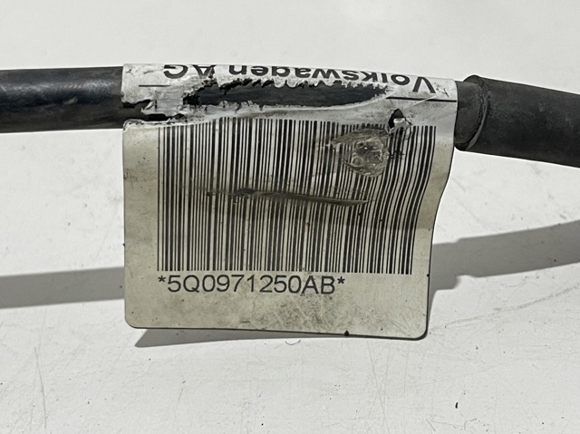 VAG 5Q0971250AB Кабель массы аккумулятора (АКБ) в наличии Черновцы