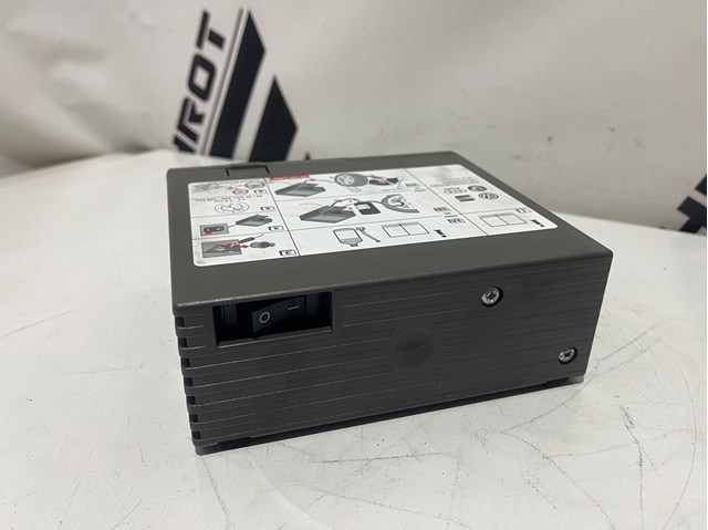 VAG 8P0012615A Компрессор для подкачки шин в наличии Тернополь