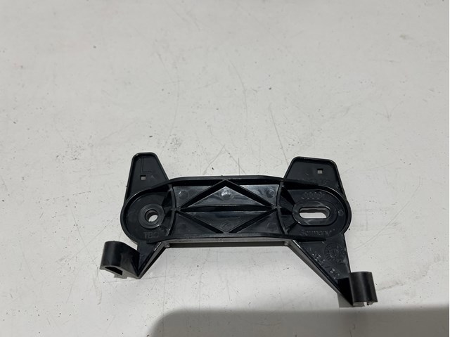 8R0857781 VAG купить в Запорожье