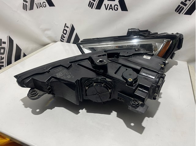 VAG 8V0941006G в наличии Львов