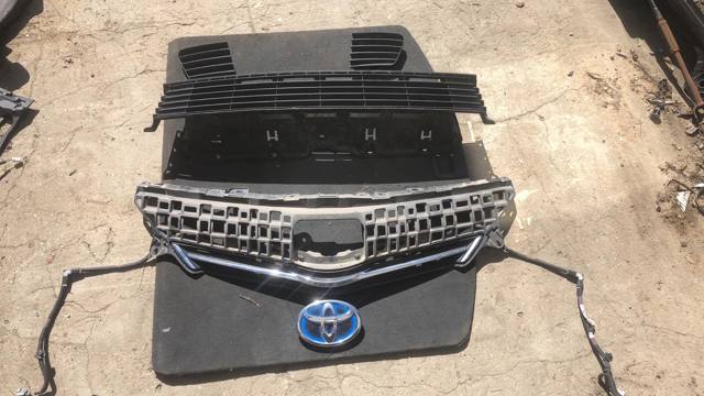Решетка радиатора 5310147010 TOYOTA