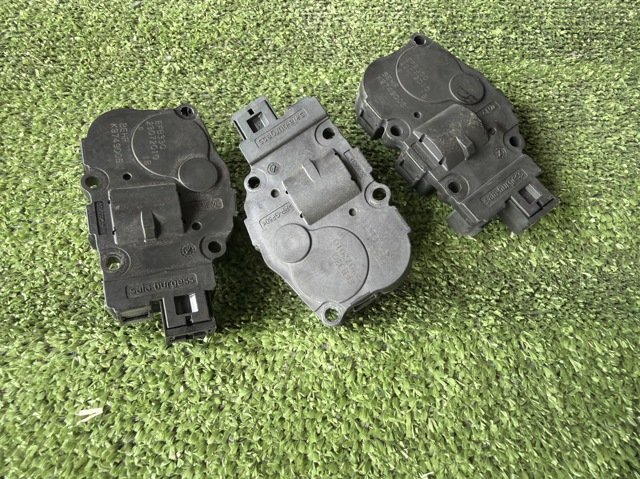 Привод заслонки печки 410475520 BMW