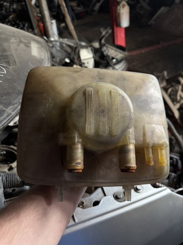 Водяной бачок системы охлаждения 1307ST PEUGEOT