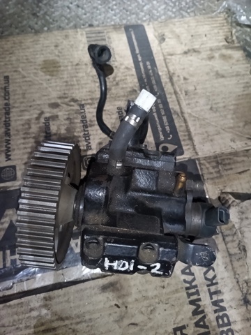 Насос топливный высокого давления Citroen C5 1