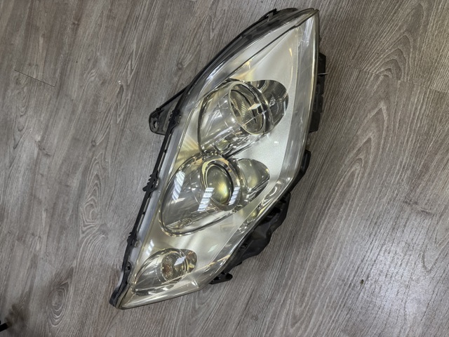 Фара правая 260100038R RENAULT