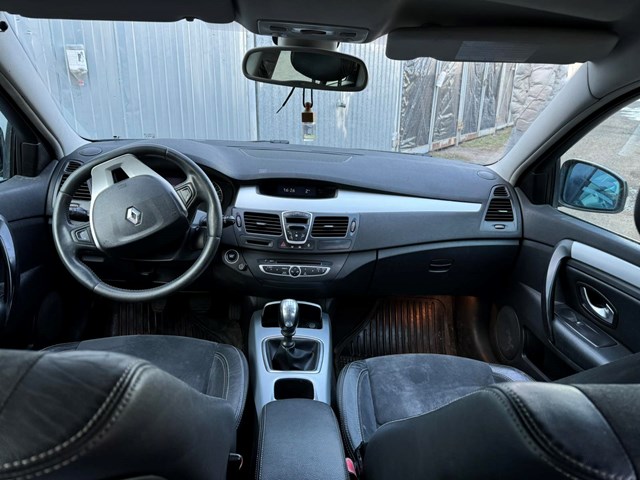 281150004R RENAULT Магнитола (радио AM/FM) купить в Полтава
