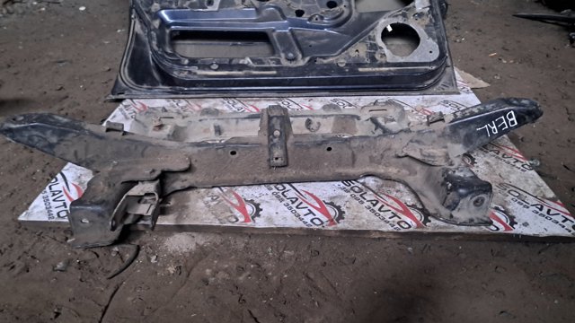 Крабобалка передней подвески Citroen Xsara