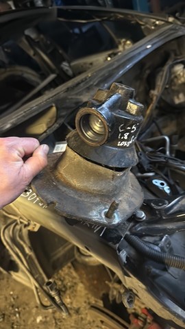 Опора передней стойки 5271G0 PEUGEOT